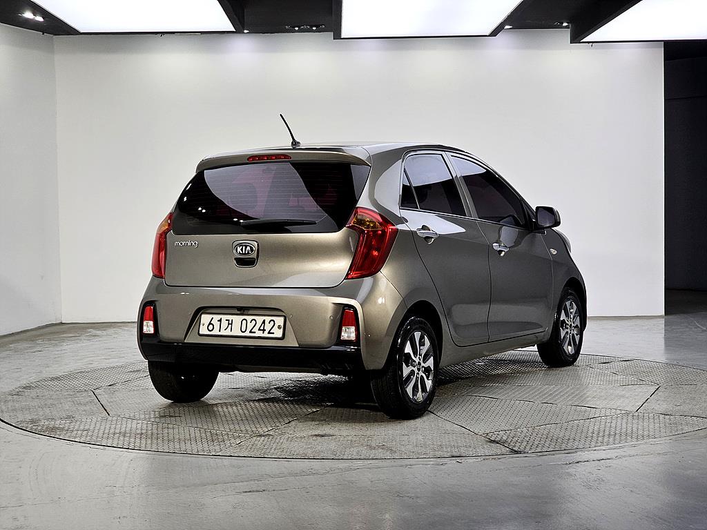 KIA Morning - Vista 4