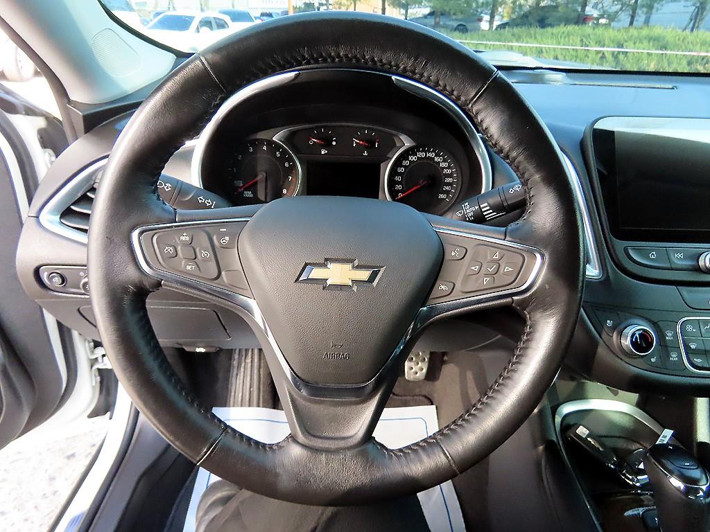 Chevrolet Malibu - Vista 8