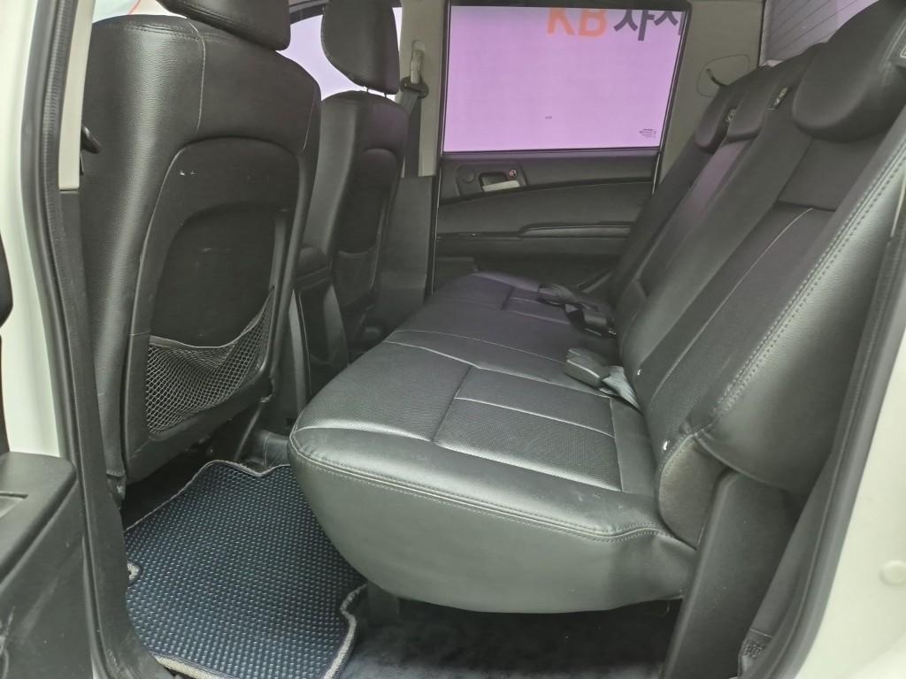 Ssangyong Korando - Vista 12