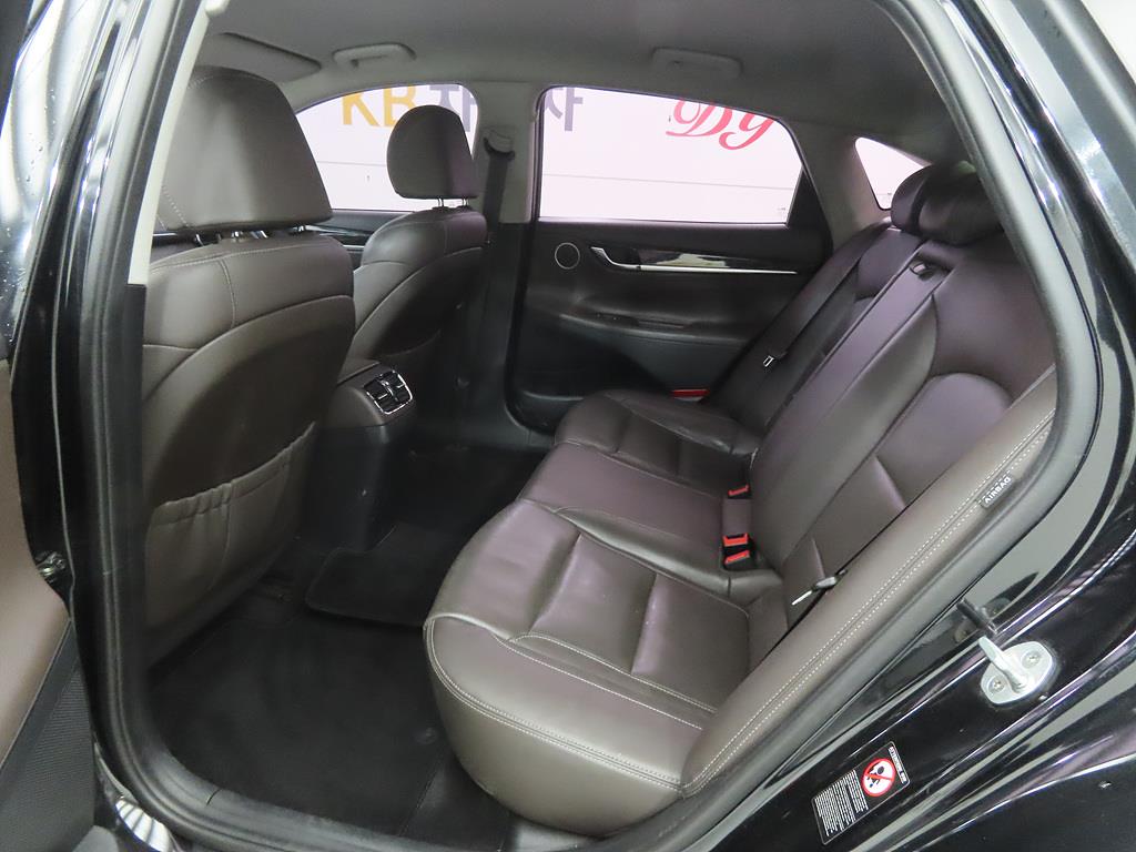 HYUNDAI Grandeur - Vista 5