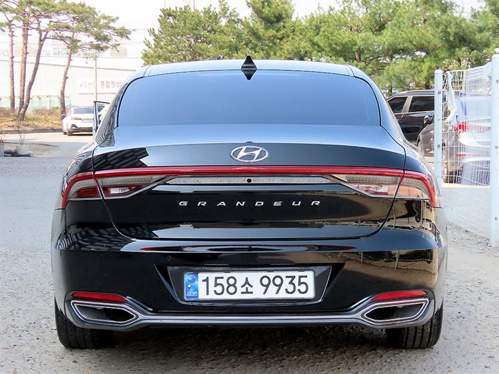 HYUNDAI Grandeur - Vista 4