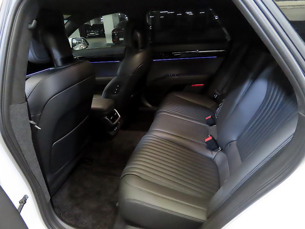 HYUNDAI Grandeur - Vista 7