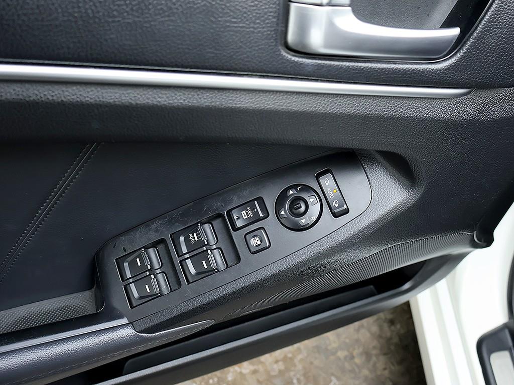 KIA K7 2012 Blanco - Importación desde Corea - HF Imports Iquique - Foto 13