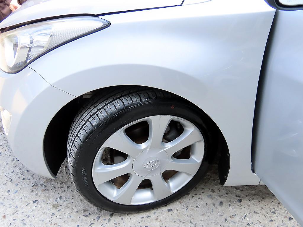 HYUNDAI Avante 2011 Plateado - Importación desde Corea - HF Imports Iquique - Foto 20