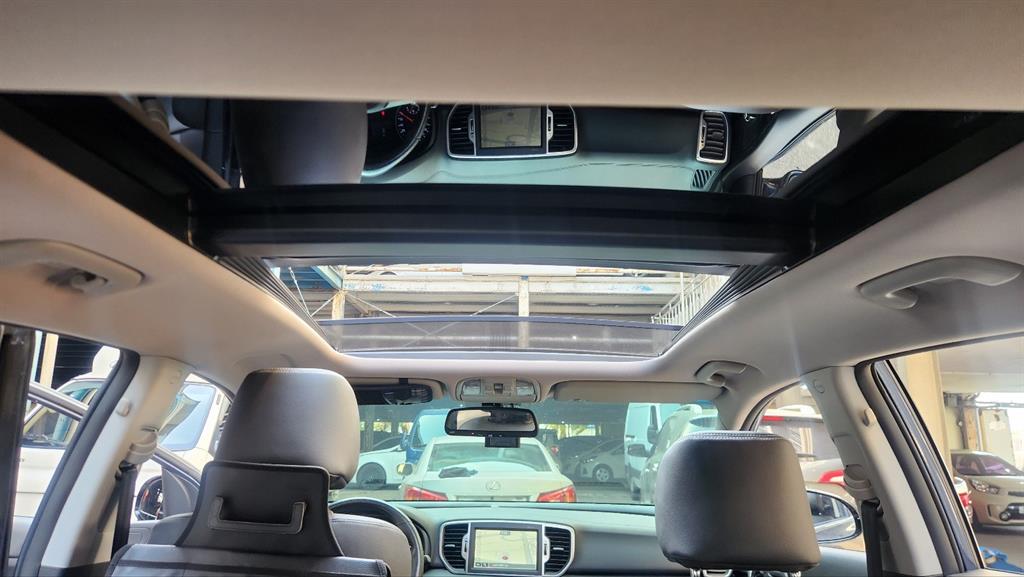 KIA Sportage - Vista 10