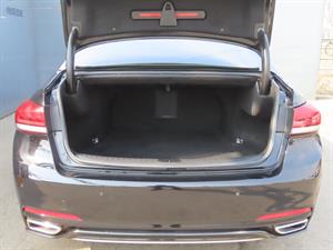 Genesis G80 - Vista 10