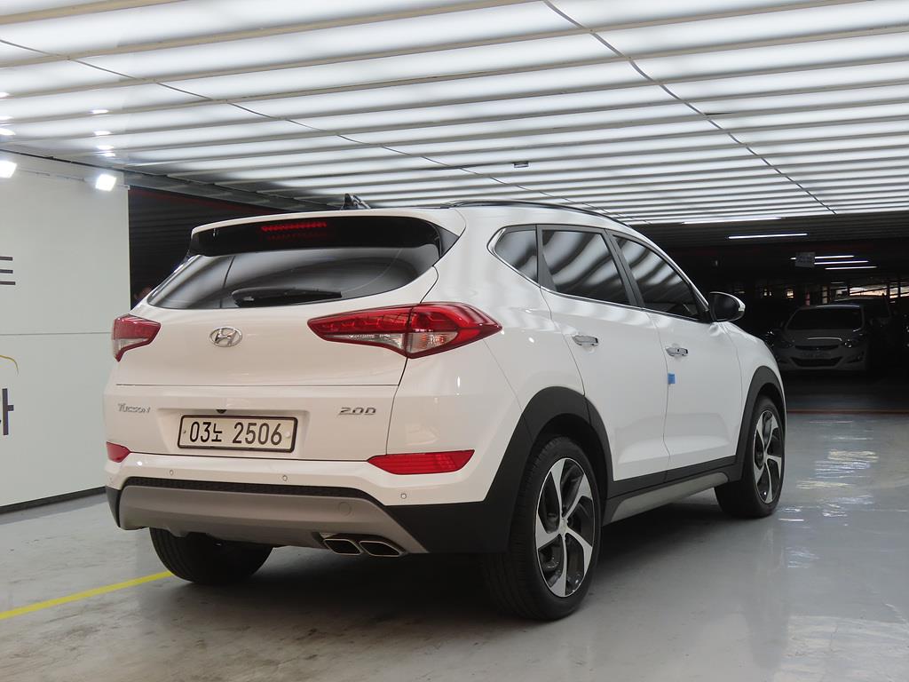 HYUNDAI Tucson - Vista 4
