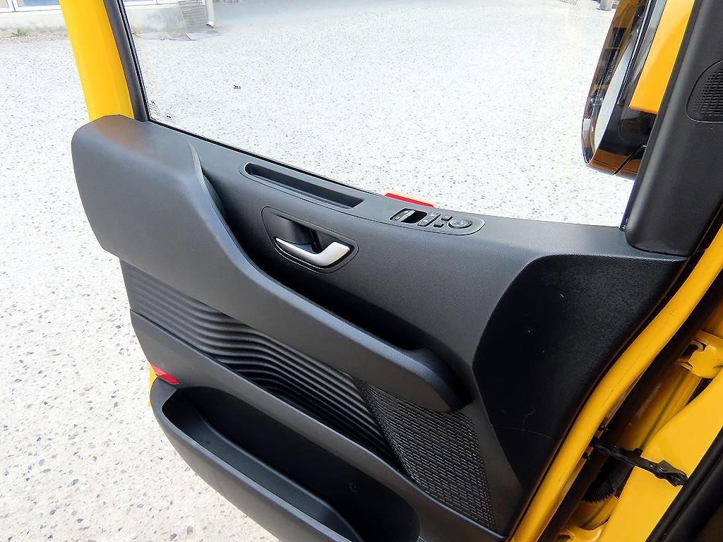 HYUNDAI Staria - Vista 12