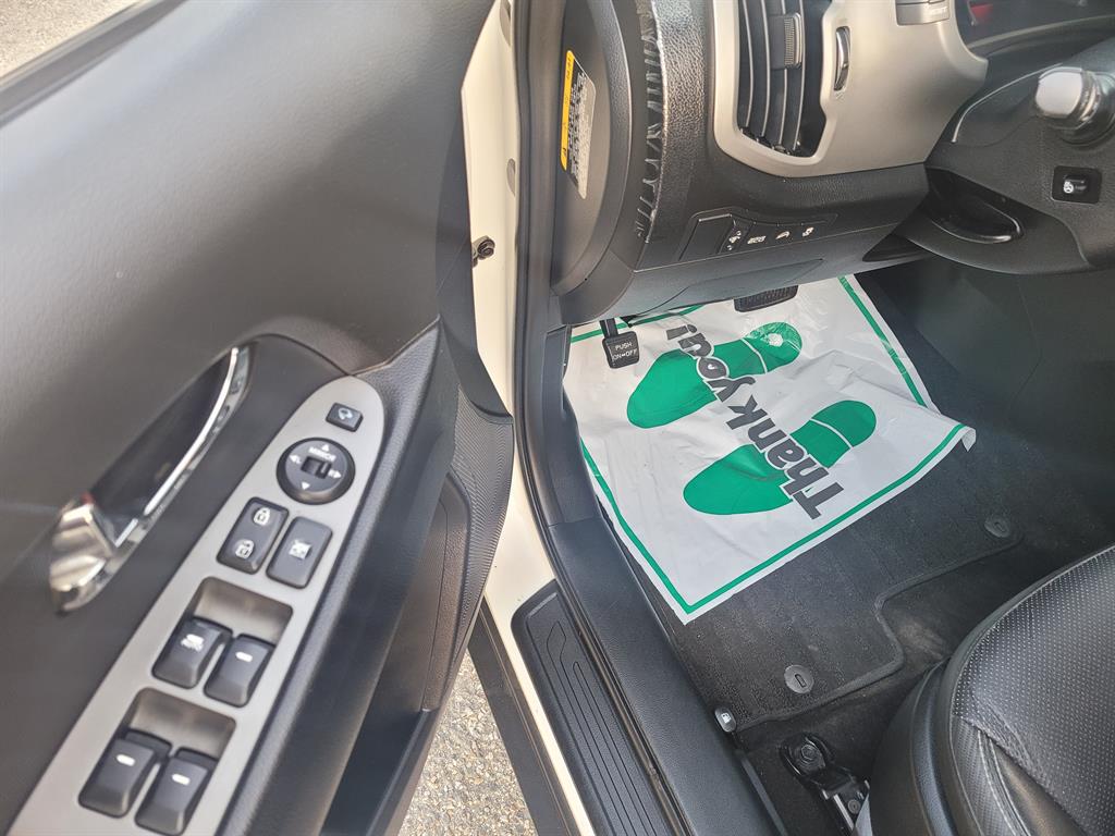 KIA Sportage - Vista 12