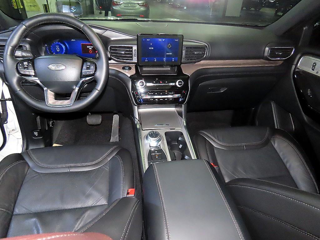 Ford Explorer - Vista 10