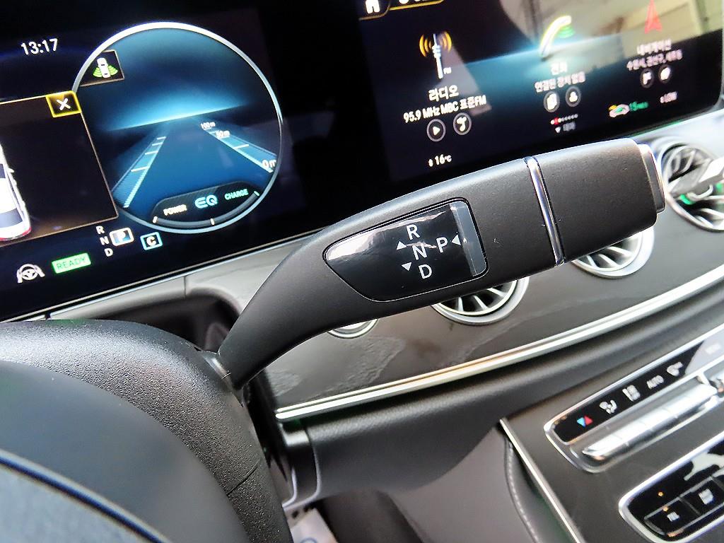 Mercedes Benz CLS Class - Vista 11