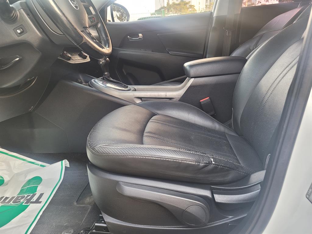 KIA Sportage 2016 Blanco - Importación desde Corea - HF Imports Iquique - Foto 13