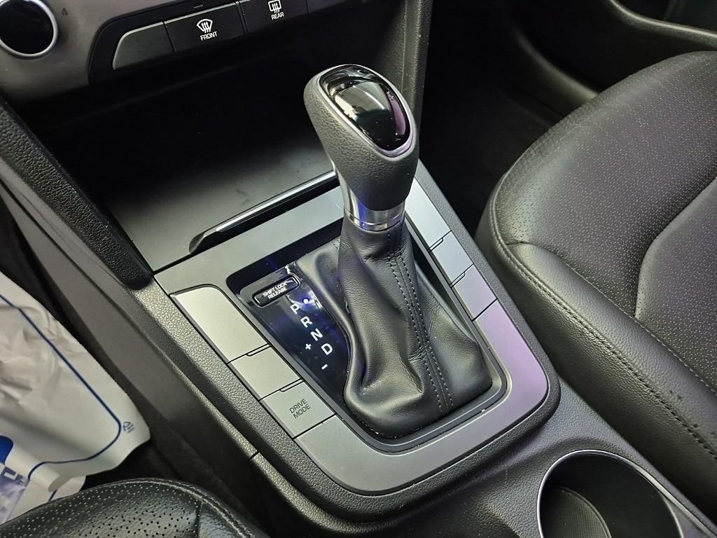 HYUNDAI Avante - Vista 8