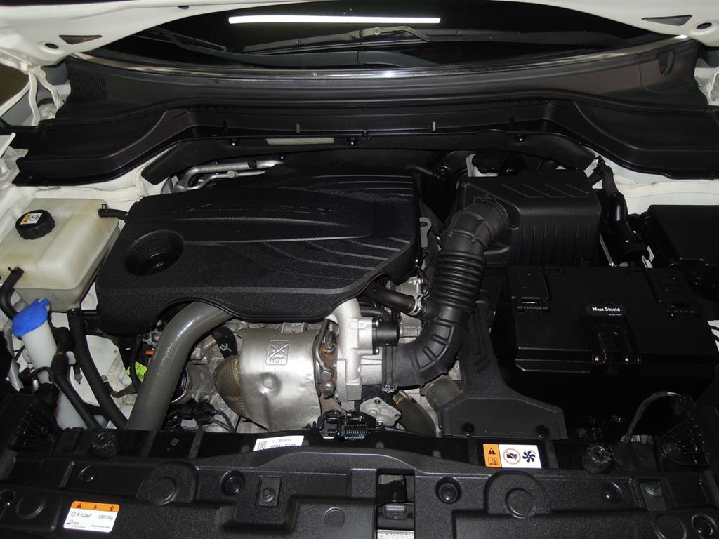 Ssangyong Tivoli 2022 Blanco - Importación desde Corea - HF Imports Iquique - Foto 8