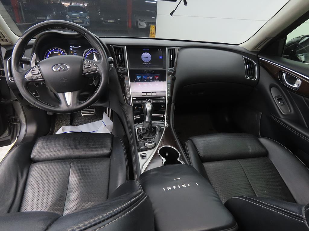 Infiniti Q - Vista 7