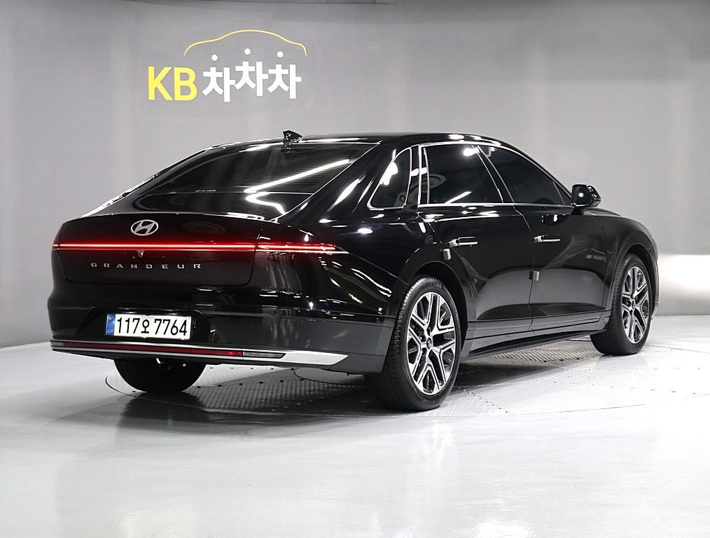 HYUNDAI Grandeur - Vista 3