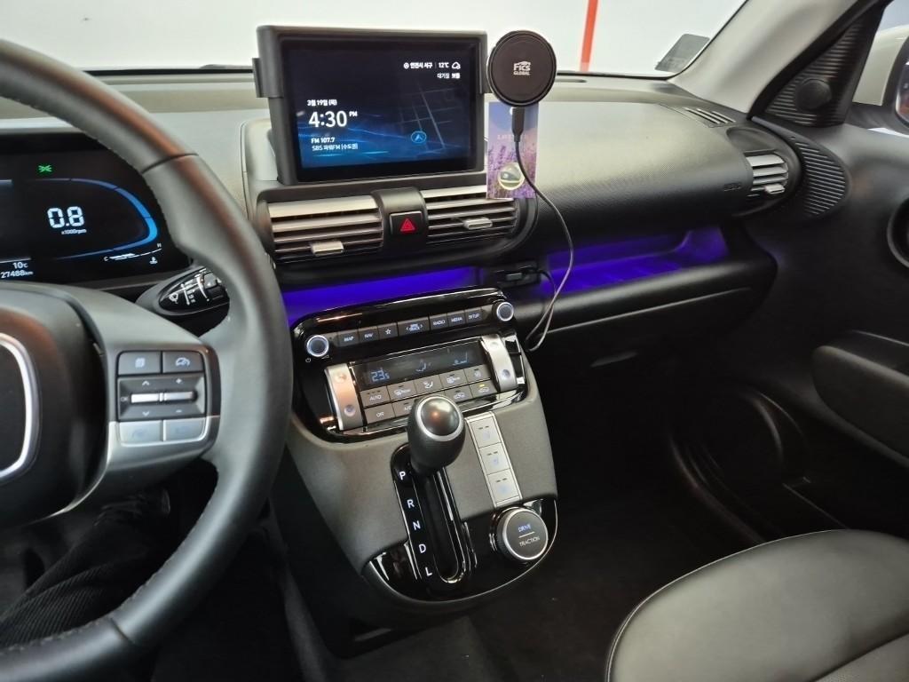 HYUNDAI Casper - Vista 9