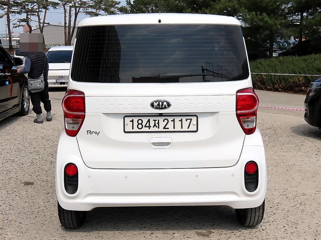 KIA Ray - Vista 4