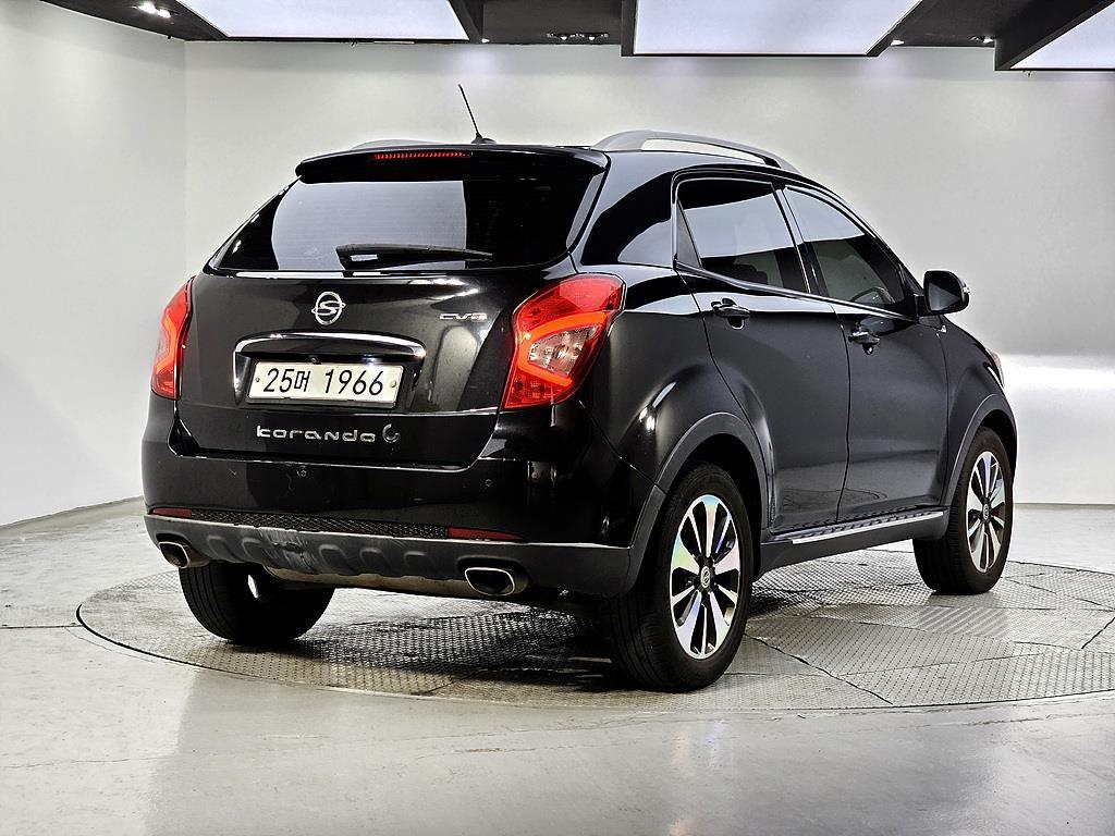 Ssangyong Korando - Vista 4