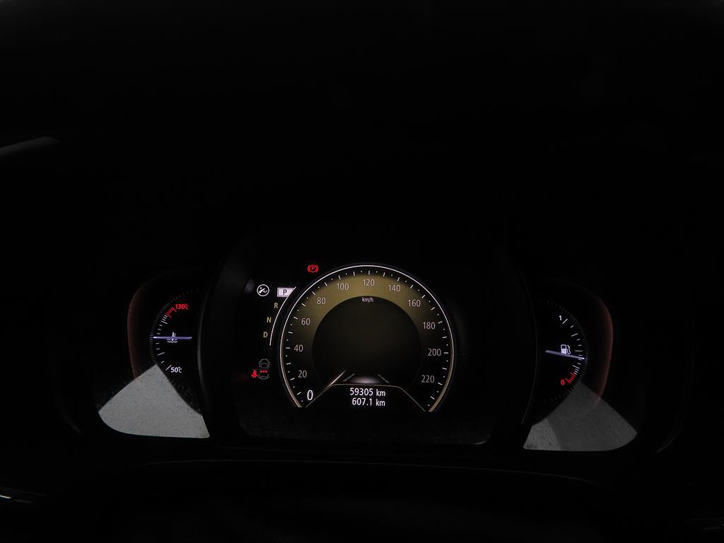 SAMSUNG QM6 - Vista 9