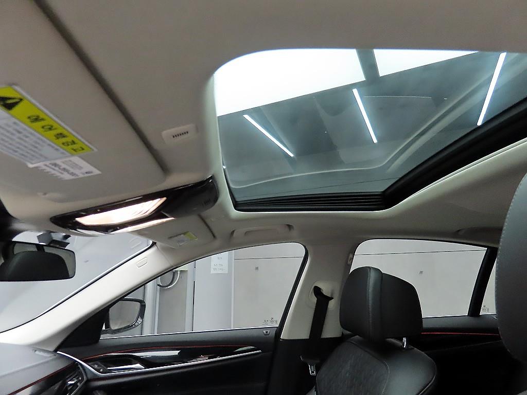 BMW 5 Series 2020 - Importación desde Corea - HF Imports Iquique - Foto 16