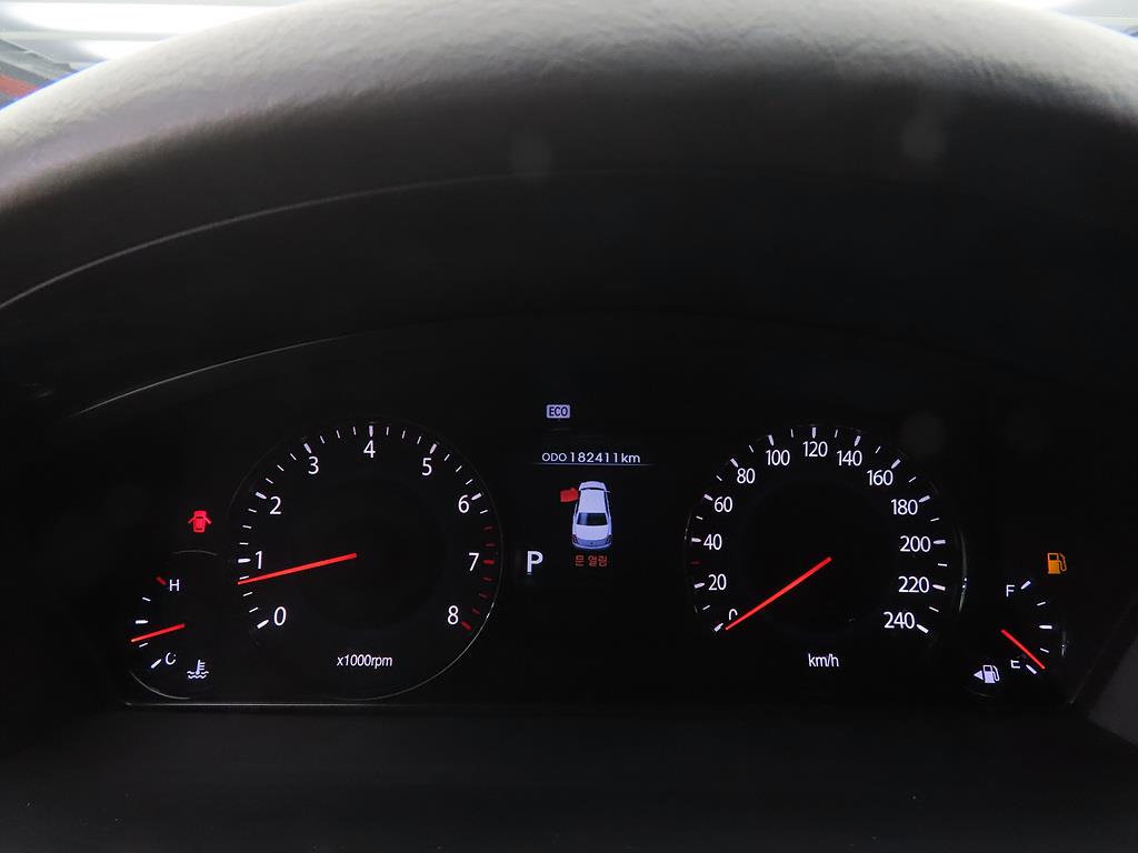 KIA Opirus - Vista 9