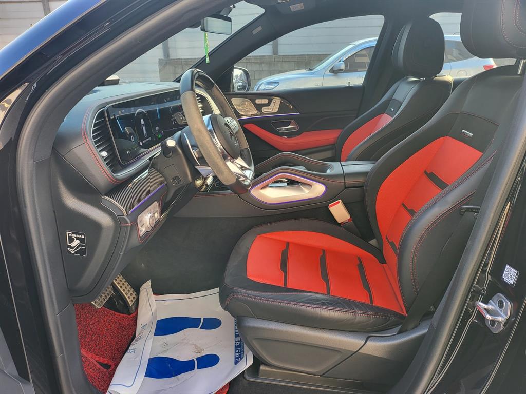 Mercedes Benz GLE Class - Vista 5