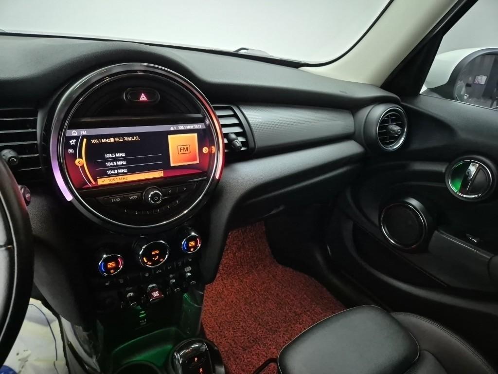 Mini Cooper - Vista 10