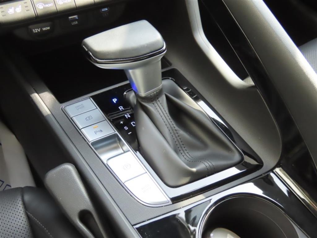 HYUNDAI Avante - Vista 11