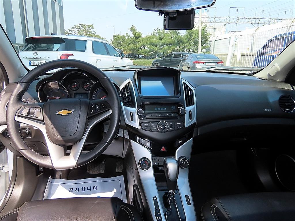 Chevrolet Cruise - Vista 7