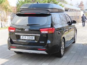 KIA Carnival - Vista 6