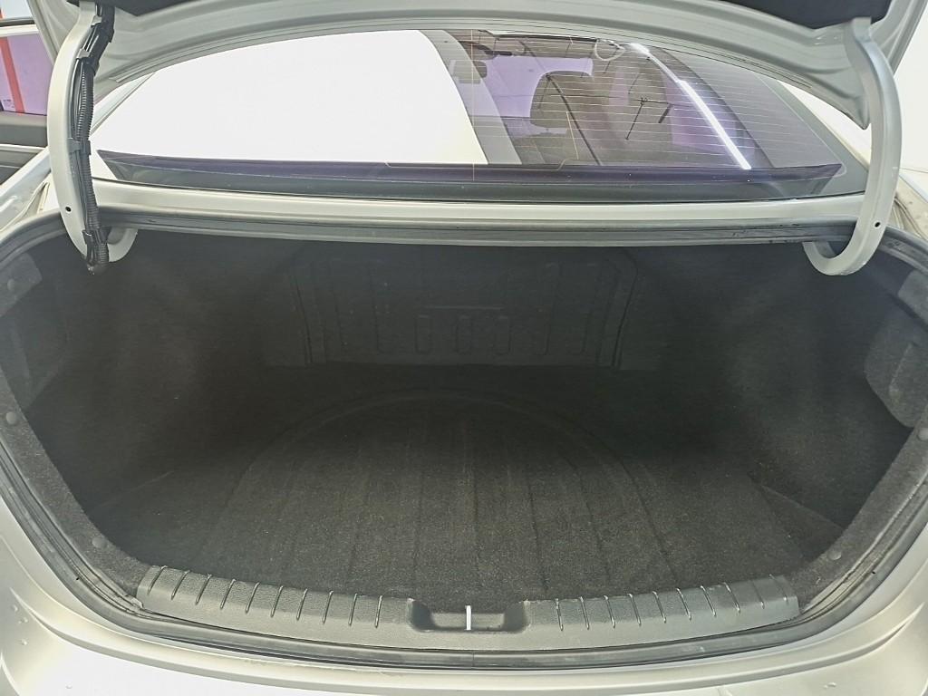 HYUNDAI Avante 2016 Gris - Importación desde Corea - HF Imports Iquique - Foto 17