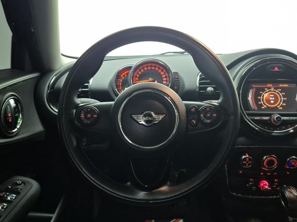 Mini Clubman - Vista 9