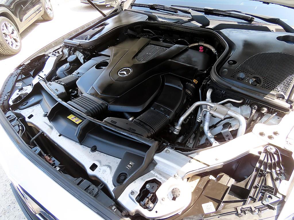 Mercedes Benz E class 2017 Blanco - Importación desde Corea - HF Imports Iquique - Foto 19