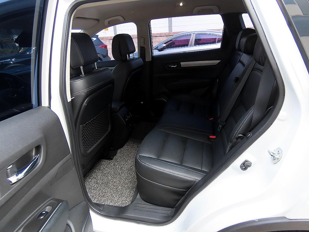 SAMSUNG QM6 - Vista 6