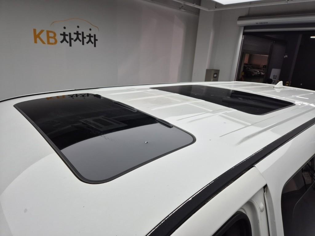 HYUNDAI Starex 2019 Blanco - Importación desde Corea - HF Imports Iquique - Foto 13