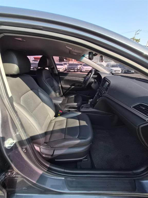 HYUNDAI Avante 2016 Gris - Importación desde Corea - HF Imports Iquique - Foto 16