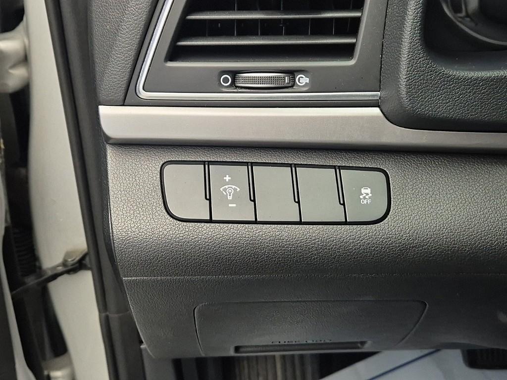 HYUNDAI Avante 2016 Gris - Importación desde Corea - HF Imports Iquique - Foto 16