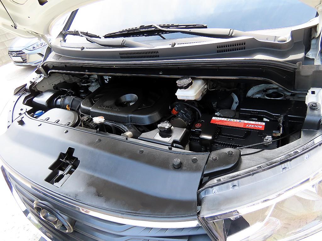 HYUNDAI Starex 2021 Blanco - Importación desde Corea - HF Imports Iquique - Foto 18