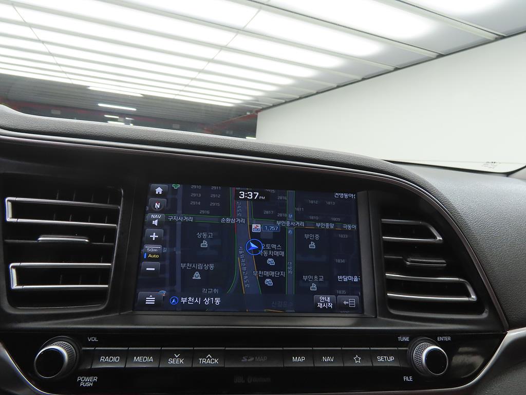 HYUNDAI Avante 2019 Gris - Importación desde Corea - HF Imports Iquique - Foto 13