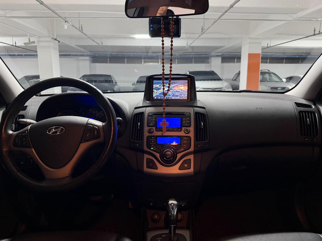 HYUNDAI i30 - Vista 4