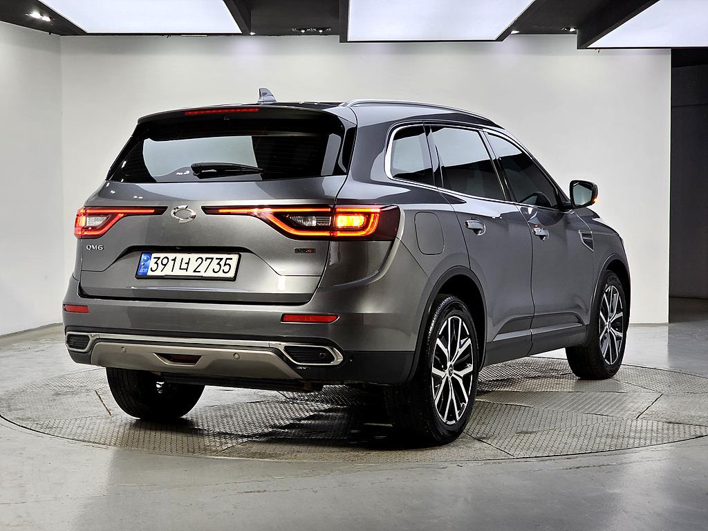 SAMSUNG QM6 - Vista 4