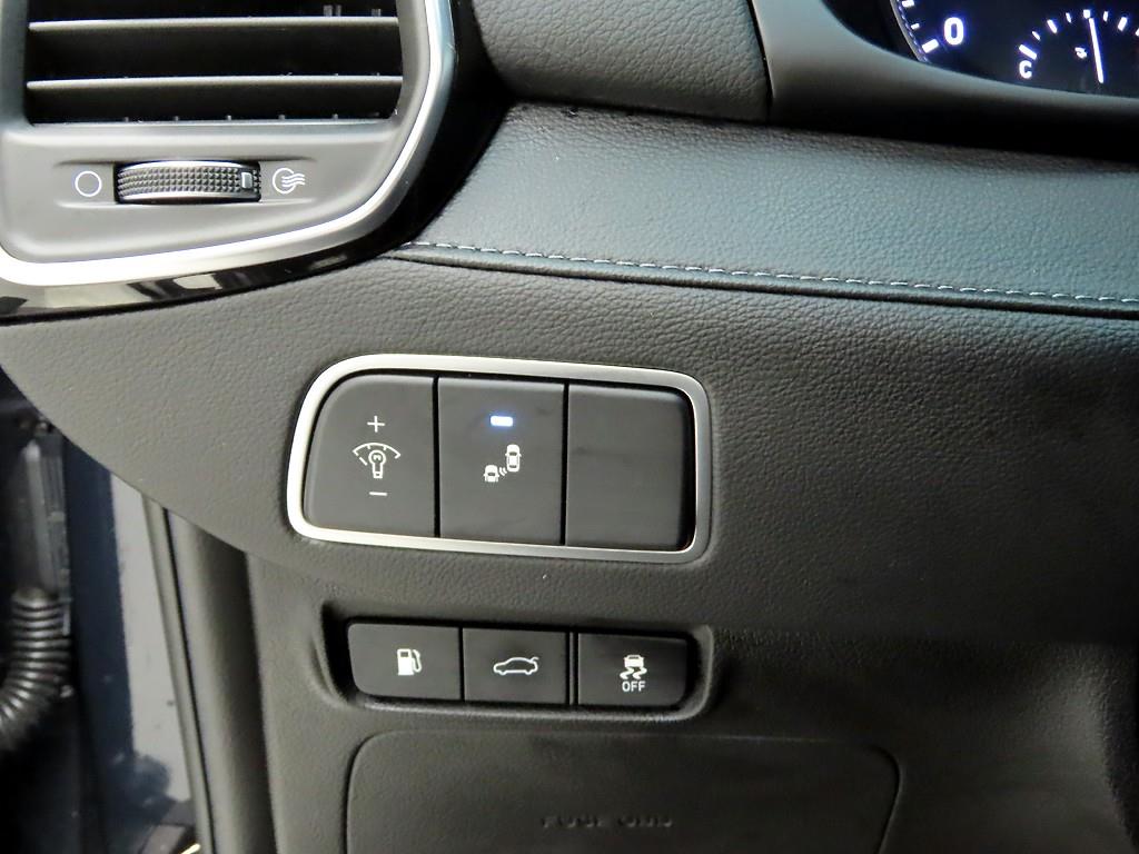 HYUNDAI Grandeur - Vista 11