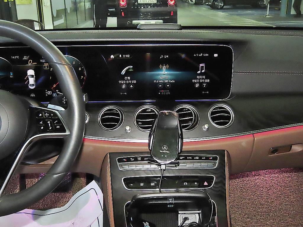 Mercedes Benz E class - Vista 11