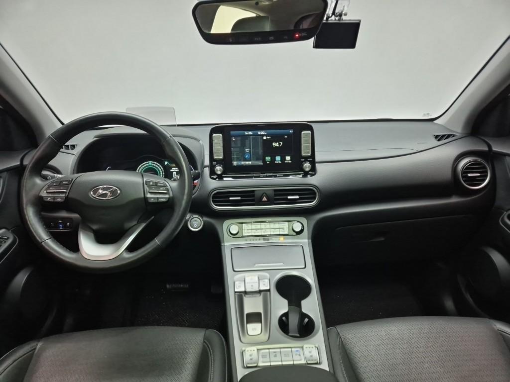 HYUNDAI Kona - Vista 7