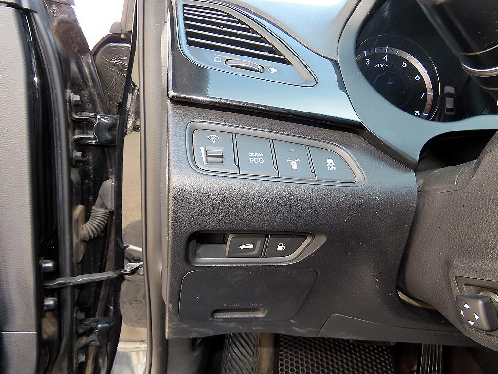 HYUNDAI Grandeur - Vista 12