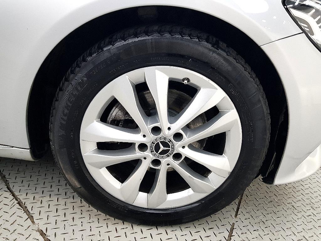 Mercedes Benz C Class 2019 Gris - Importación desde Corea - HF Imports Iquique - Foto 20