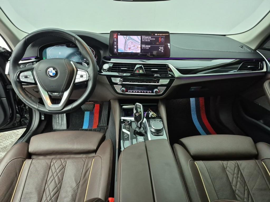 BMW 5 Series - Vista 5