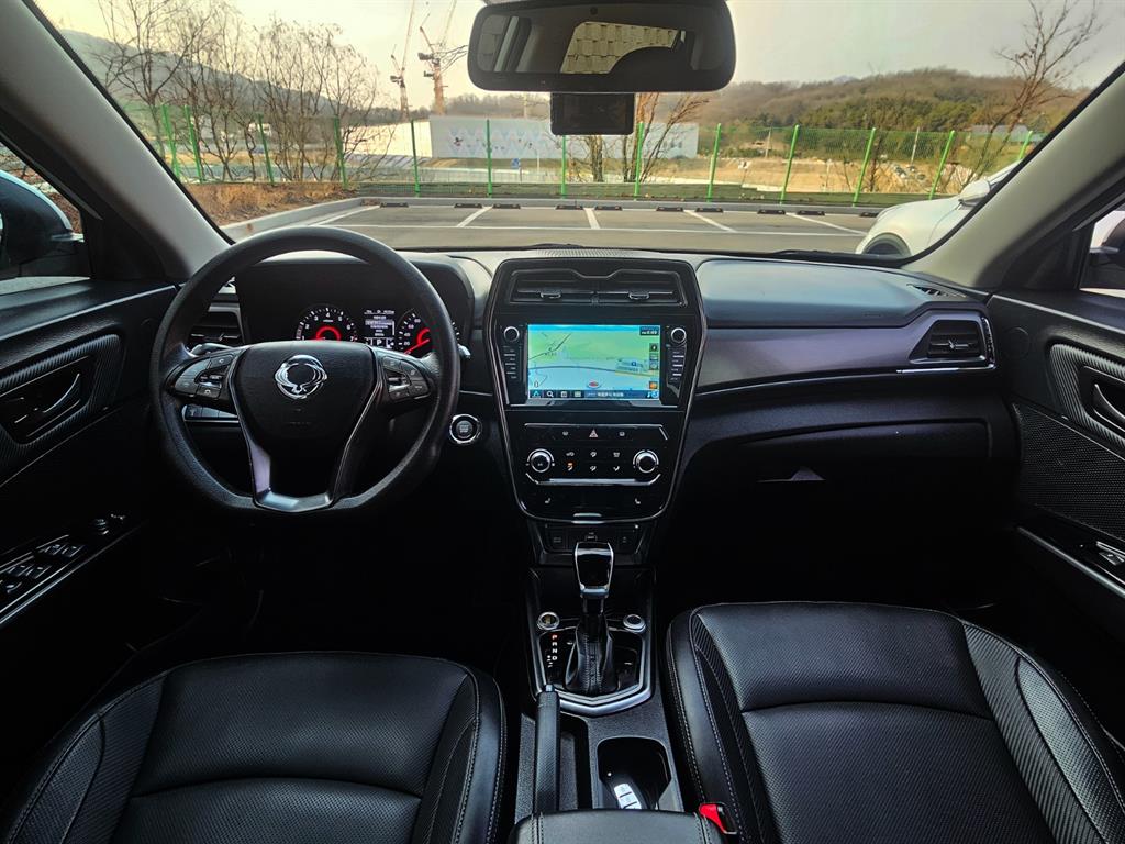 Ssangyong Tivoli - Vista 9