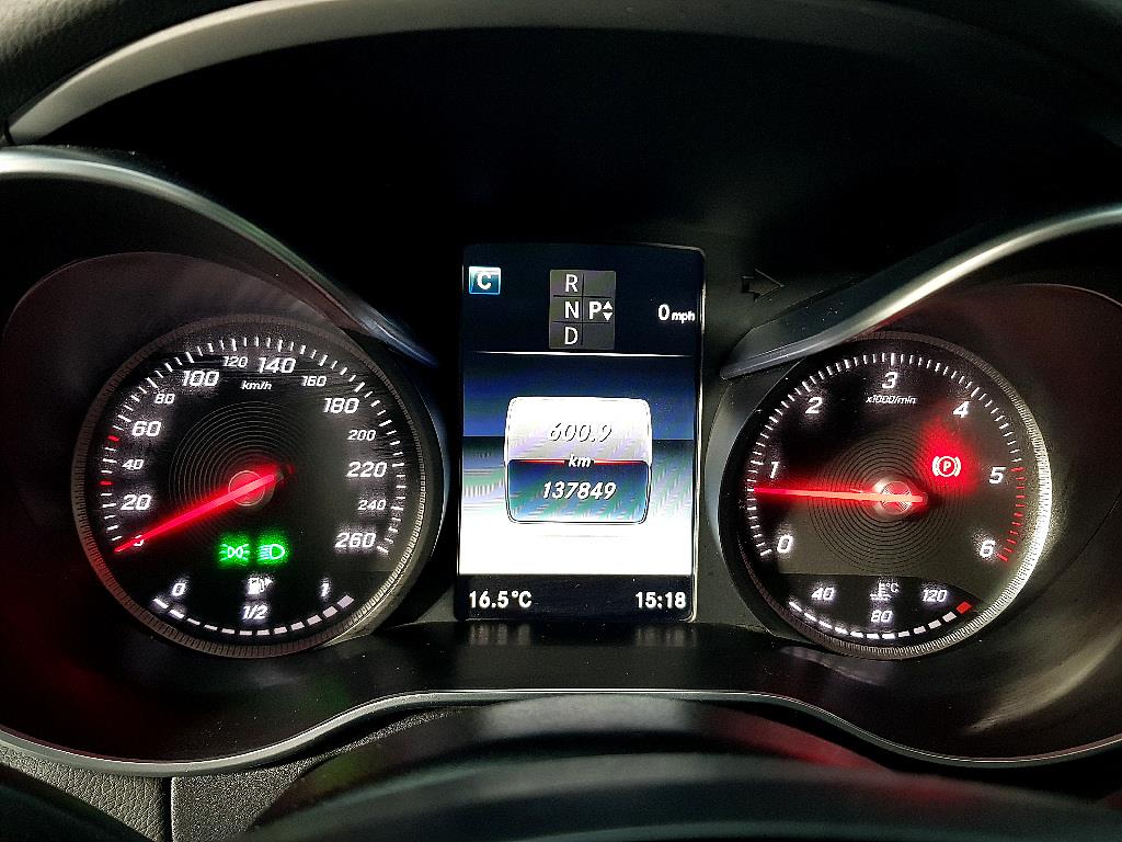 Mercedes Benz C Class - Vista 7